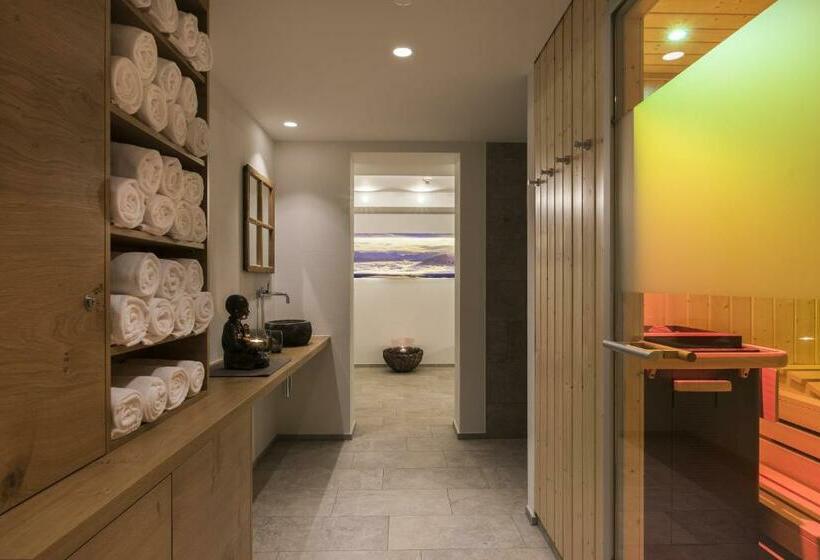 اتاق استاندارد, Berghotel Tgantieni