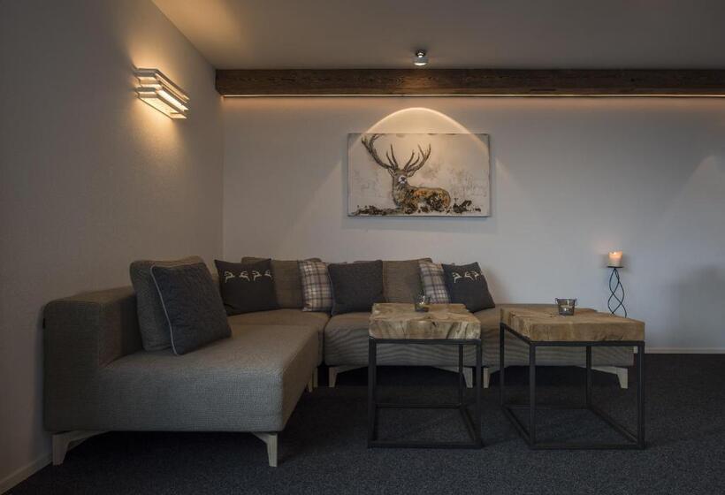 اتاق استاندارد, Berghotel Tgantieni