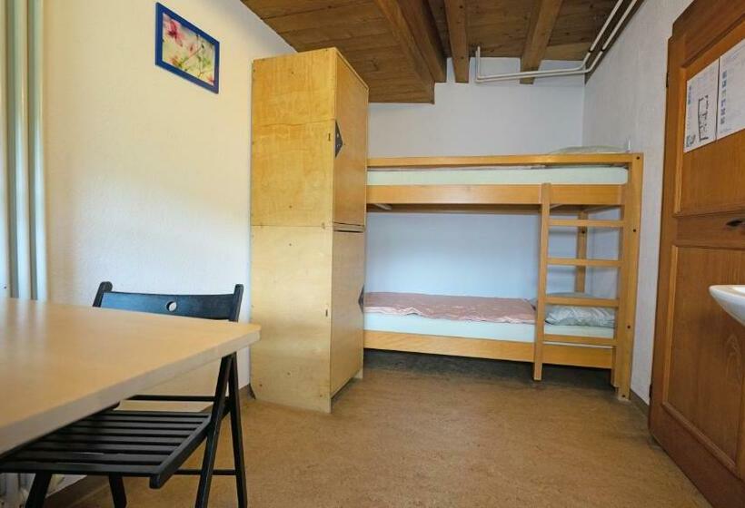 浴室共有スタンダード４人用ルーム, Brugg Youth Hostel
