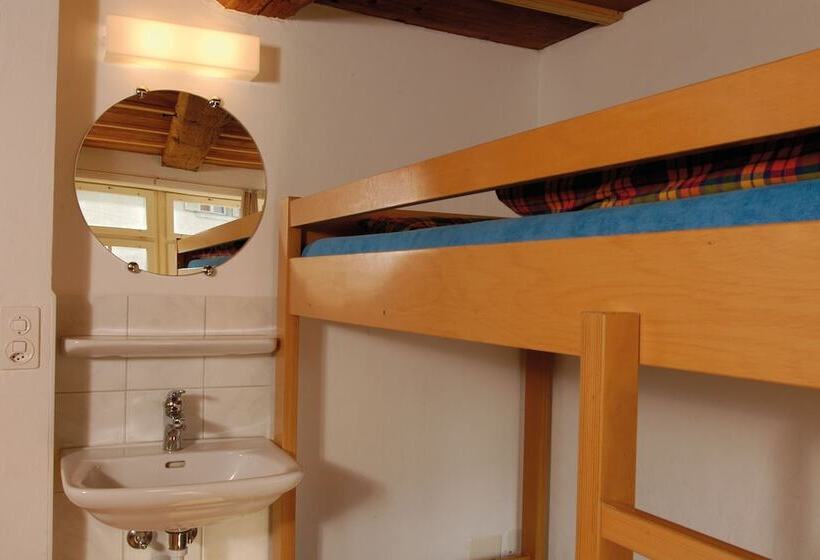 浴室共有スタンダード４人用ルーム, Brugg Youth Hostel