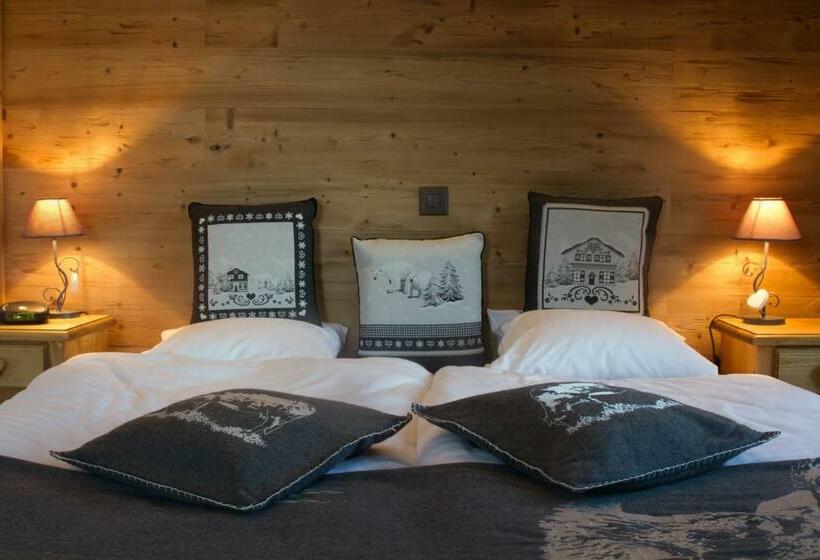 Номер Superior с Балконом, Hôtel De Charme La Poste