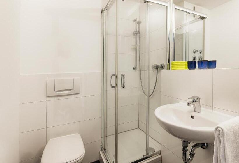Номер Стандарт, Maxaparthotel By Homekeepers