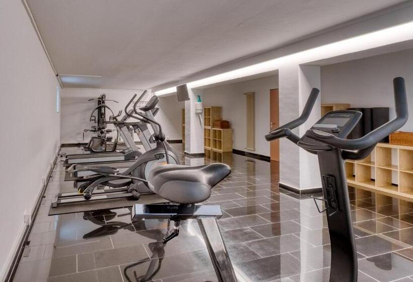 Апартаменты 1 Спальня, Maxaparthotel By Homekeepers