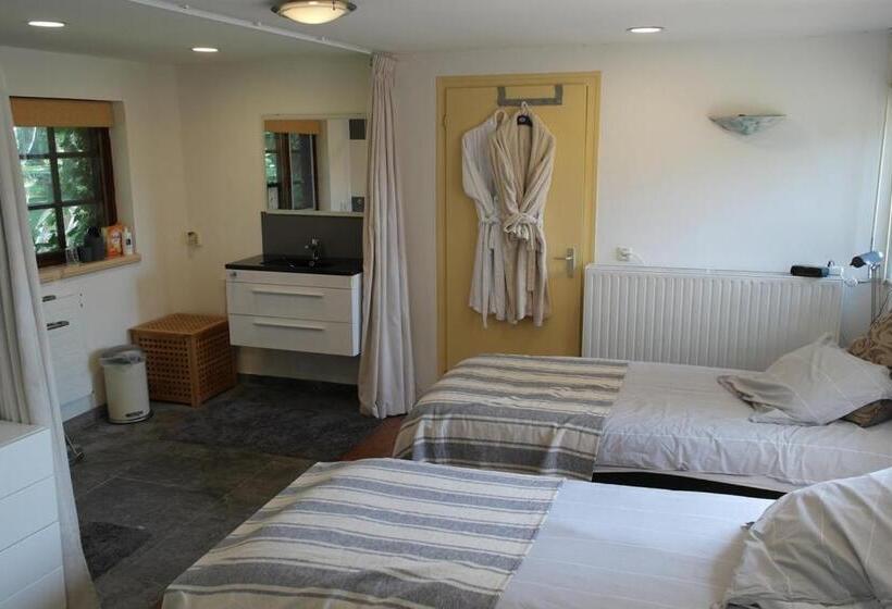 Дом 1 Спальня, Art, Bed & Breakfast
