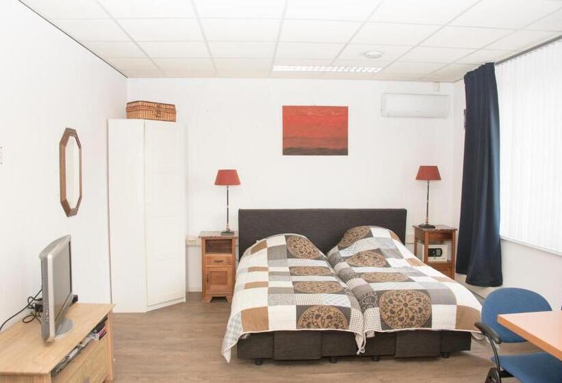 Номер Стандарт, B & B Leudal