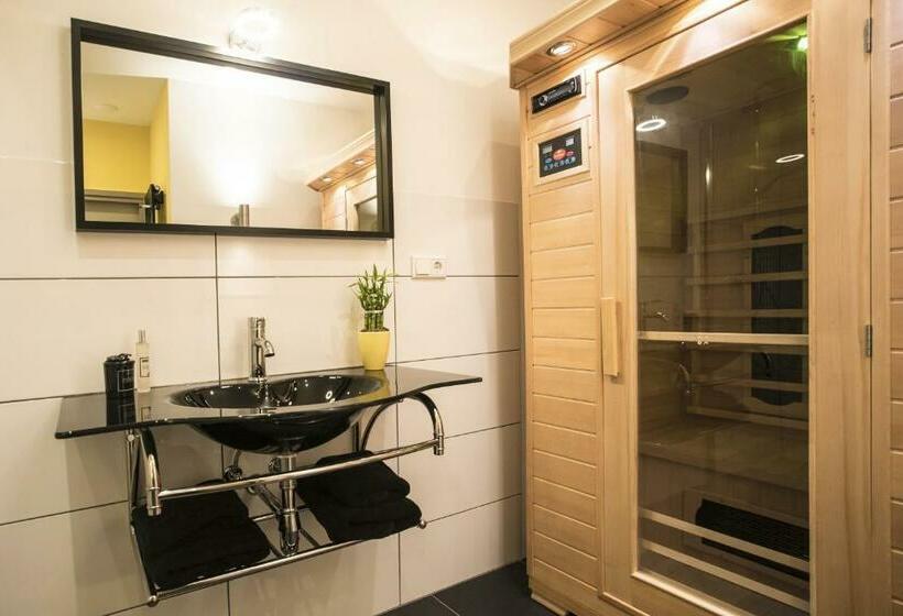 Номер Deluxe, Amsterdam House Of Arts & Crafts