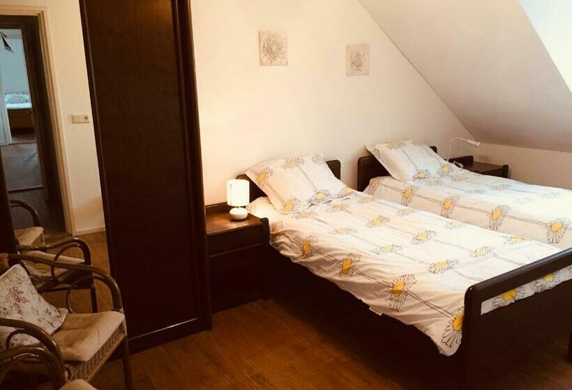 חדר סטנדרט חדר אמבטיה משותף, Bed & Breakfast  Het Oude Nest