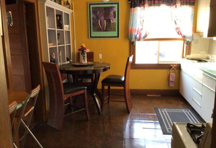 Номер Economy, Nisku Guest House