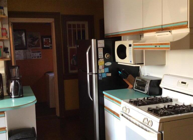 이코노미 룸, Nisku Guest House