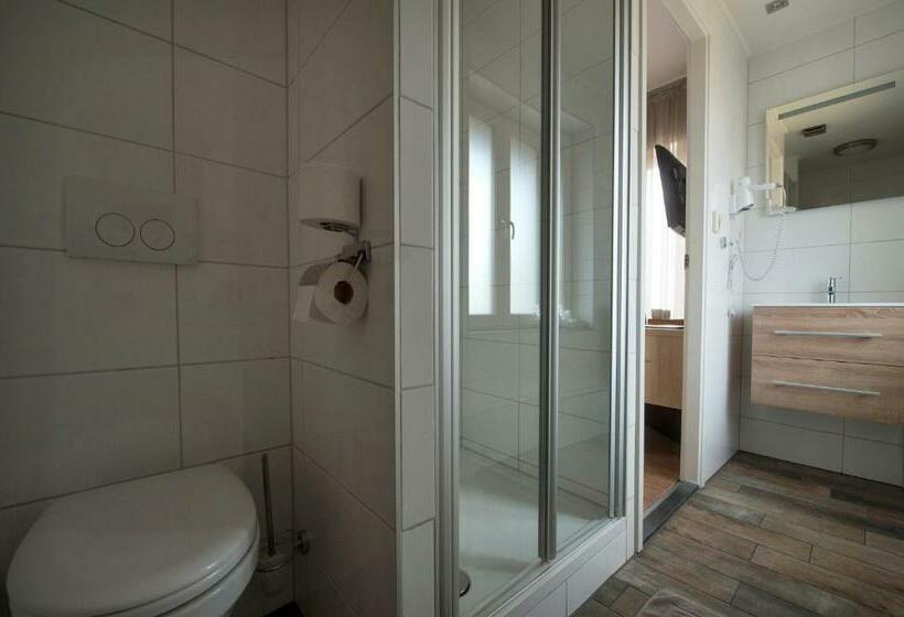 חדר אקונומי, Bergrust