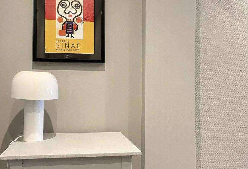 Номер Deluxe, Paul