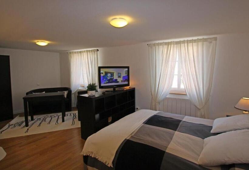 Студия Стандарт, Maison D Hôtes La Ferme Pierre