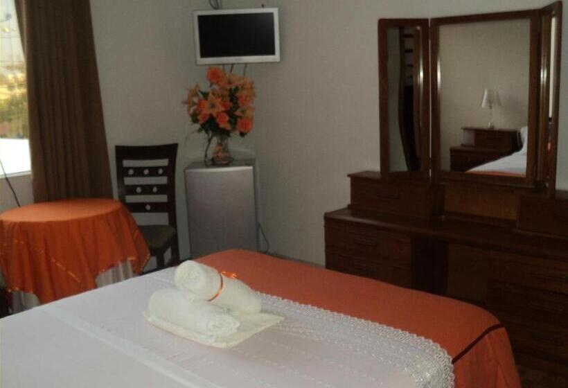 جناح مطلّ علي الحديقة, Conquistadores Inn
