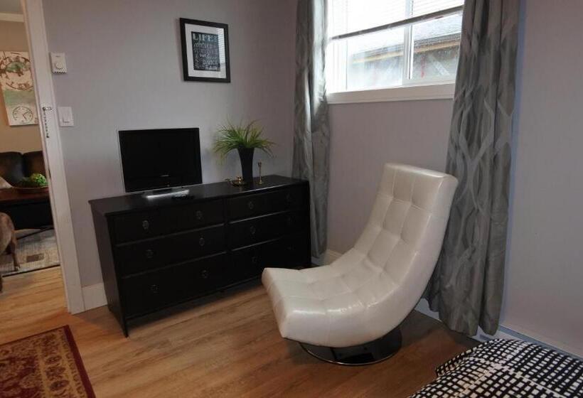 דירת שני חדרים, Black Rooster Guesthouse