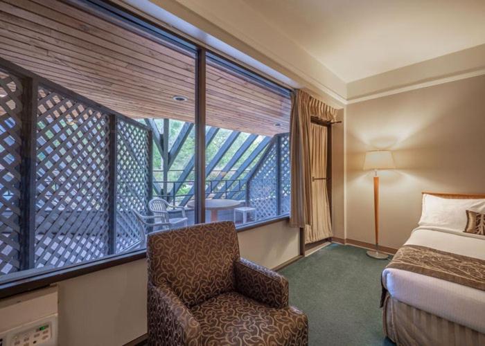스탠다드 룸 퀸사이즈 침대, The Cedars Inn Hotel & Convention Centre