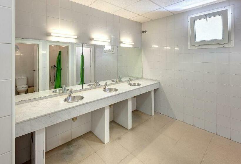 Семейный Номер, Alberg Montsec Mur