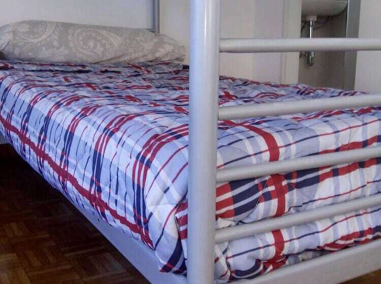Четырехместный Номер Стандарт, Casa Do Marabillas Hostel