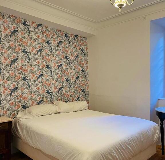 标准三人间共用浴室, Hostel Baqueira   Refugi Rosta   Pyrenmuseu