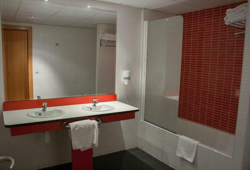 اتاق استاندارد سه نفره, Norte