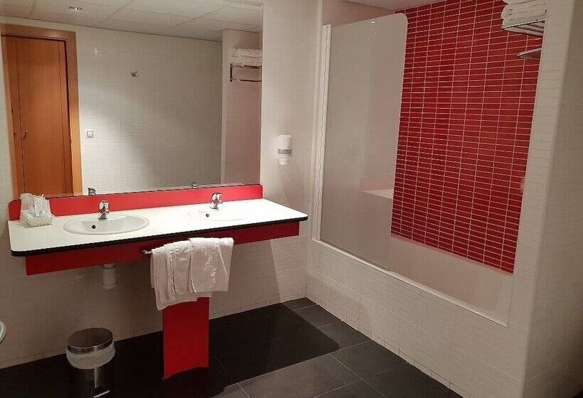 اتاق استاندارد سه نفره, Norte