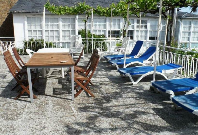 Четырехместный Номер Стандарт, Pension Albergue Don Alvaro