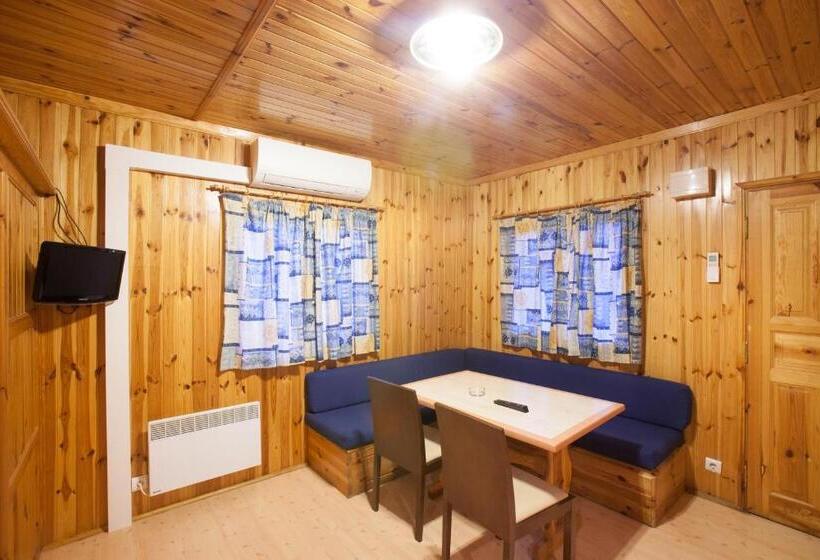 Бунгало Стандарт 2 Спальни, Camping Gironella