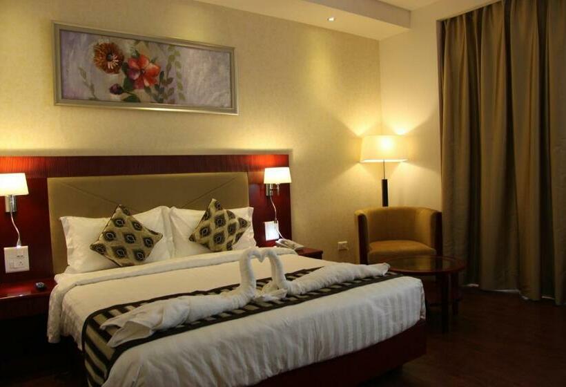 Полулюкс Премиум, Bravura Gold Resort