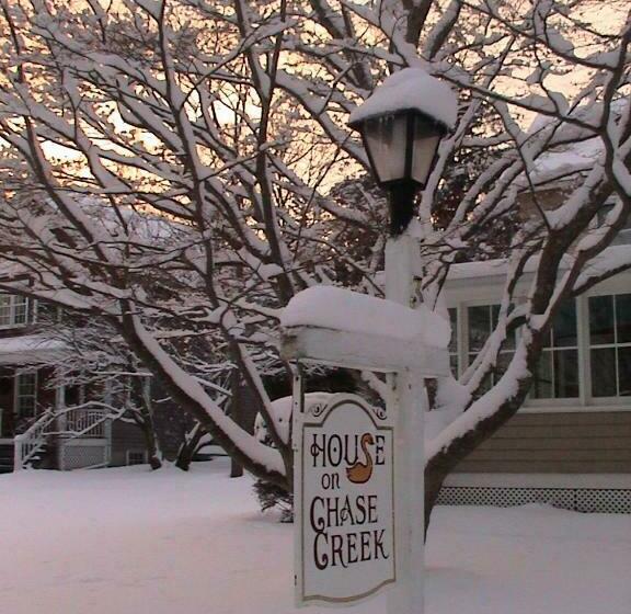 Номер Стандарт, House On Chase Creek