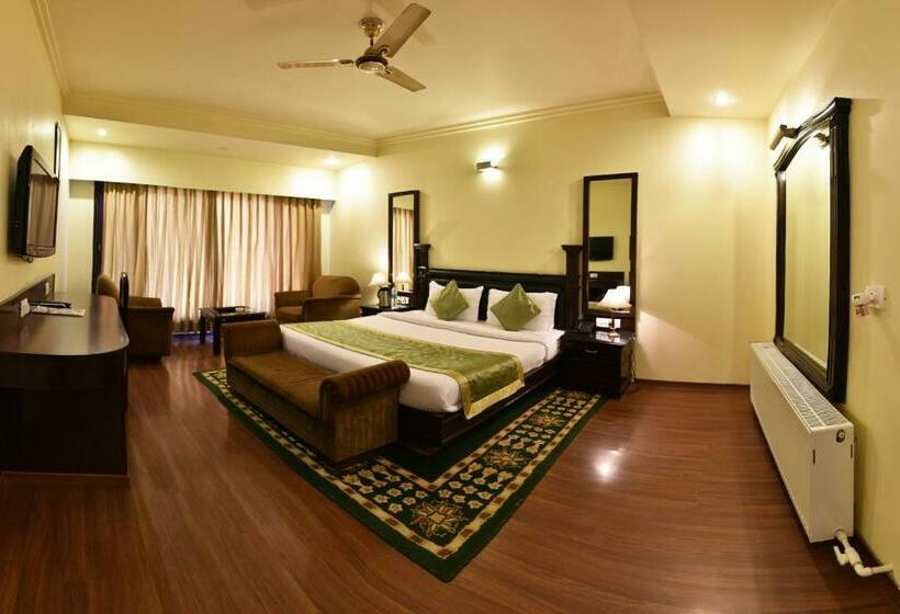 디럭스 룸, Indraprastha Resort Dalhousie