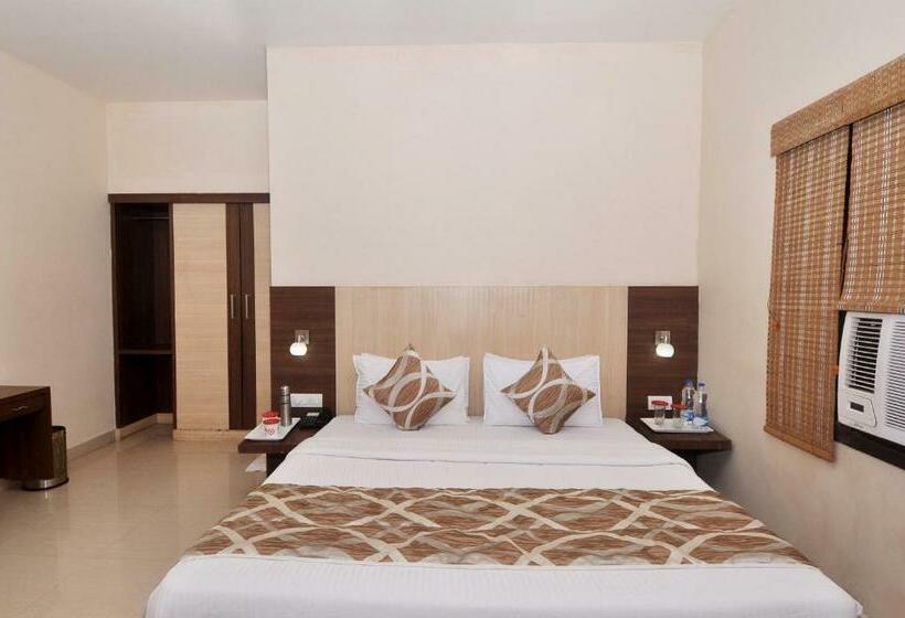 Номер Deluxe, Sivamurugan Hotels