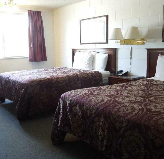 جناح, The Pines Motel