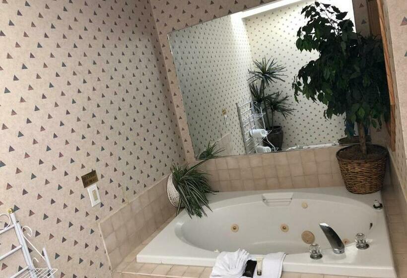 سوییت لوکس, Sunrise Inn