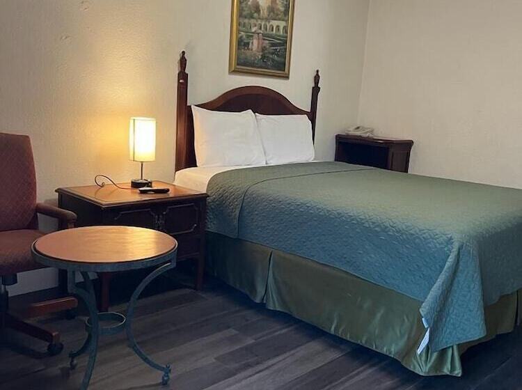 Номер Стандарт, Economy Inn Paso Robles