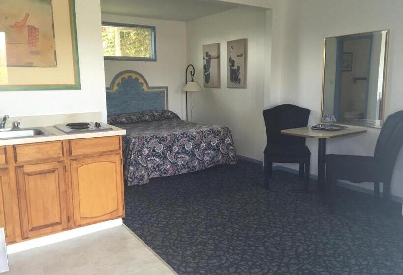 Студия Стандарт, Ocean Avenue Inn