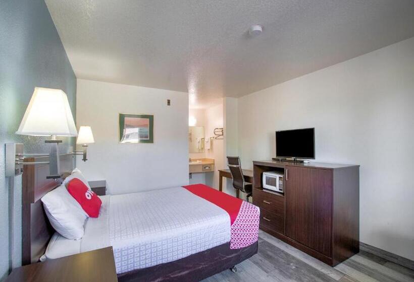Номер Стандарт, OYO Woodland Hotel and Suites