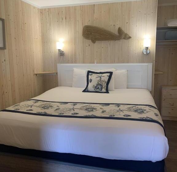 Люкс Кровать Кинг, Tillicum Beach Motel   Formerly Deane S Oceanfront Lodge