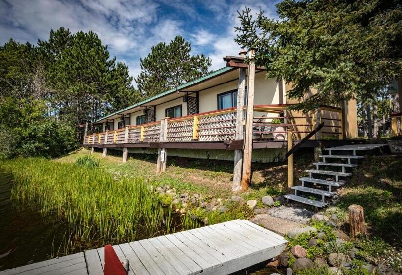 Номер Стандарт, Riverside Motel