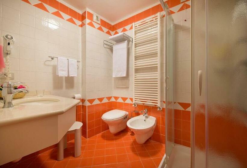 חדר סטנדרט לארבעה, Cristallo