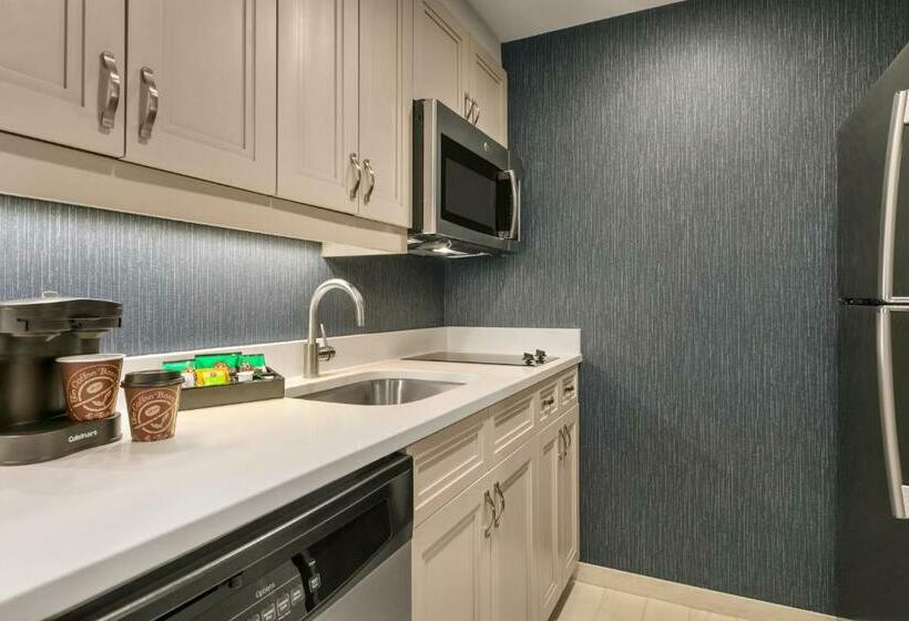 Студио Стандарт Кровать Кинг, Homewood Suites By Hilton Worcester