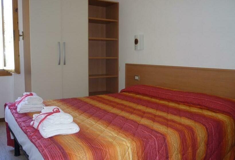 스탠다드 룸 산 전망, Residence Hotel Maxi