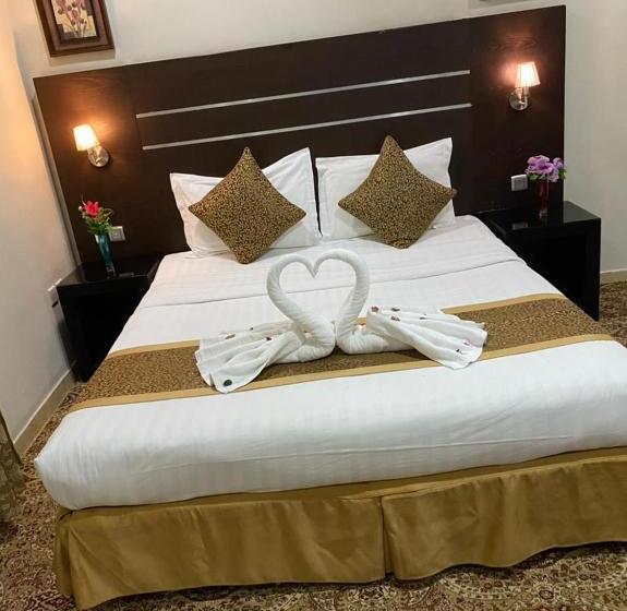 带3个卧室的豪华公寓, Rest Night Serviced Apartments   Al Nafal