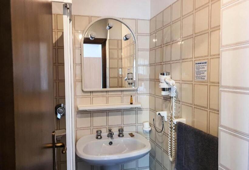 스탠다드 싱글 룸, Residence Hotel Maxi