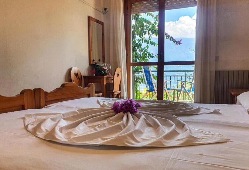 Номер Стандарт Вид на Озеро, Residence Hotel Maxi