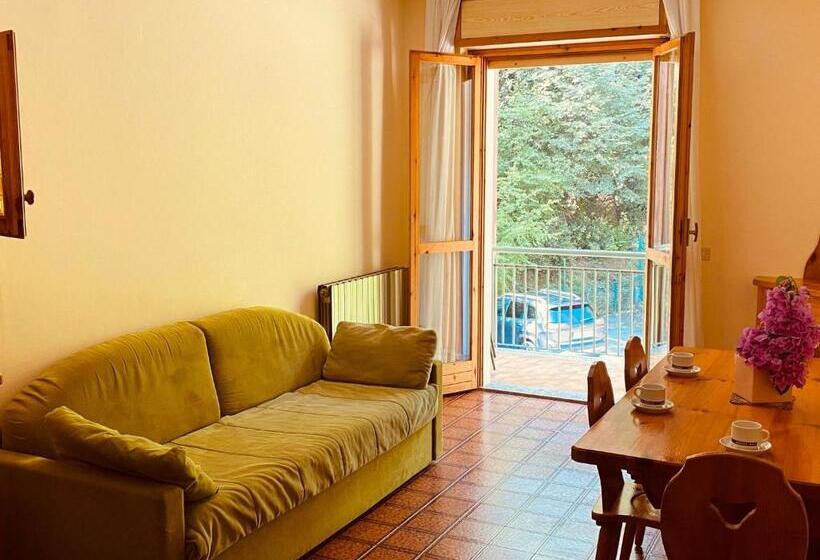 2 Bedroom Apartment with Views, Residence Hotel Maxi