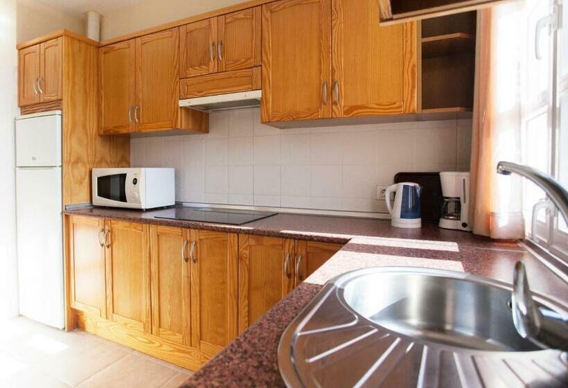 Апартаменты 2 Спальни Вид на Море, Coral Los Silos  Your Natural Accommodation Choice