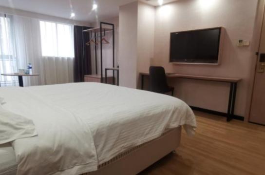 Номер Deluxe, Greentree Inn Chengdu Hightech Development West Zone Shidai Tian Street Express