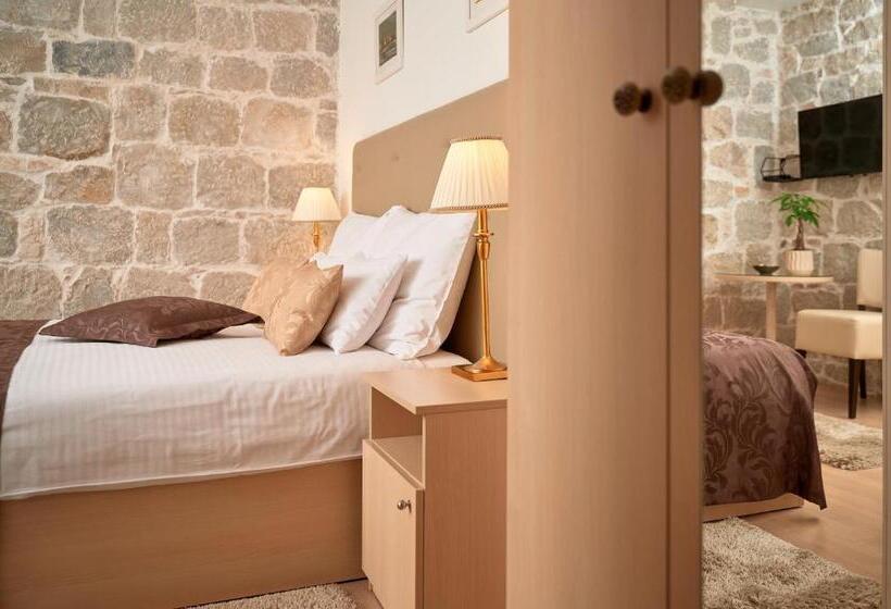 اتاق استاندارد, Lanterna Rooms