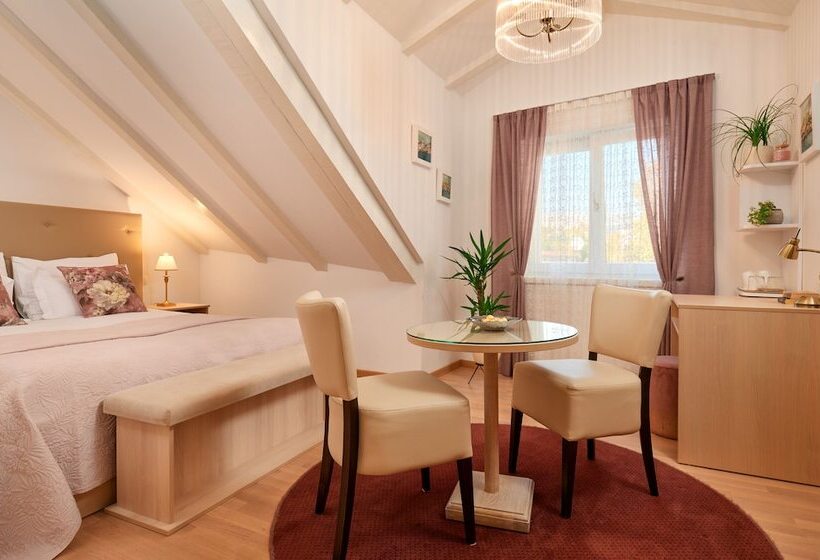 اتاق لوکس چهار تخته, Lanterna Rooms