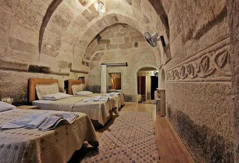 سوییت, Falcon Cave Suites