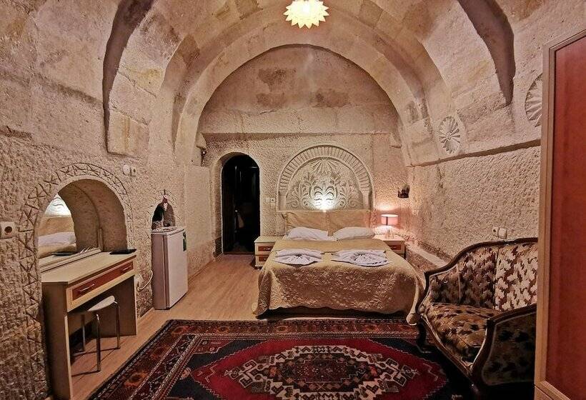سوییت, Falcon Cave Suites
